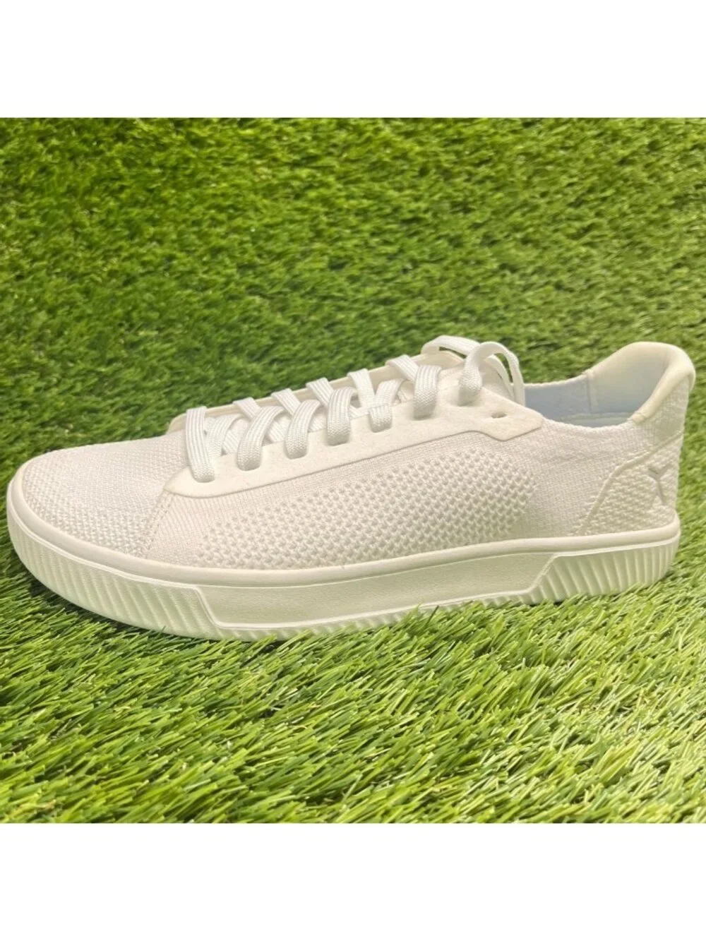 Flux Footwear Adapt Trainer White Mens Size 8 Womens Size 9.5 Athletic Shoes